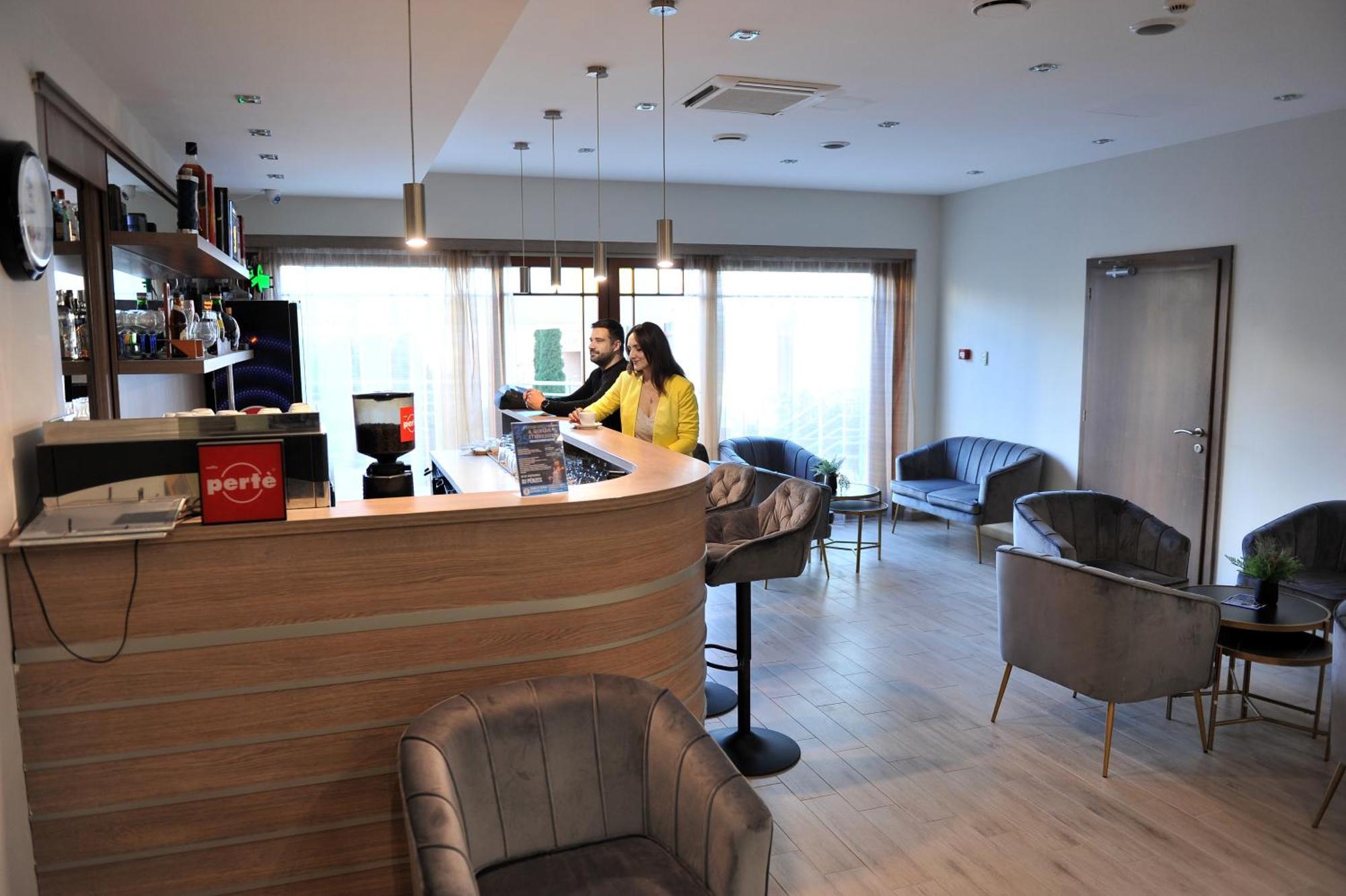 Hotel Harom Gunar Kecskemét المظهر الخارجي الصورة