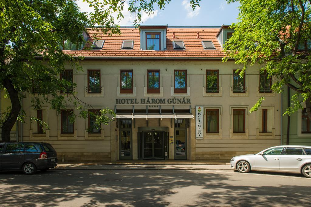 Hotel Harom Gunar Kecskemét المظهر الخارجي الصورة